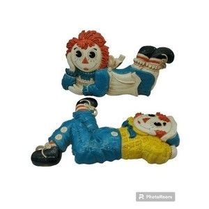 1977 Vintage Raggedy Ann & Andy Laying Plastic Wall Hanging Decor Set
